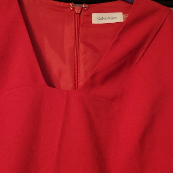 LIKE NEW CALVIN KLEIN SIZE 4 IN RED BEAUTIFUL COCKTAIL DRESS - Picture 5 of 5